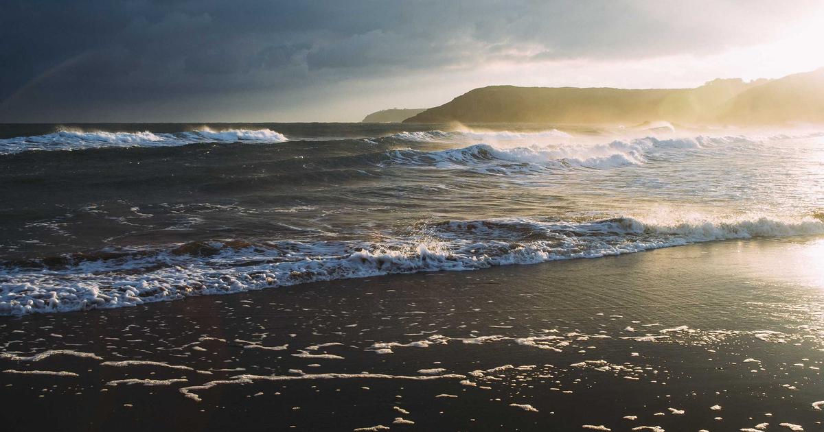 Featured: Couchsurfing at 50: Why Staying With Strangers Beat Hotels Across 14 Countries (And the 3 Times It Went Horribly Wrong)