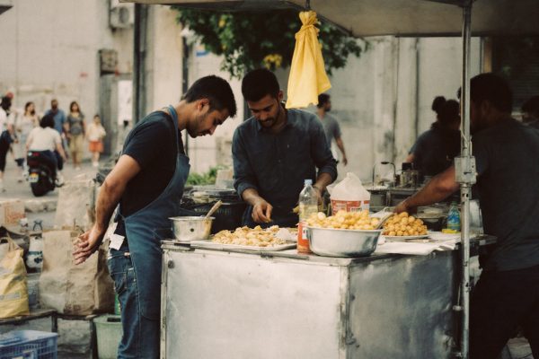 haggling-in-middle-eastern-souks-lessons-featured